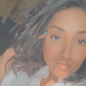 Meet your Posher, Naomi